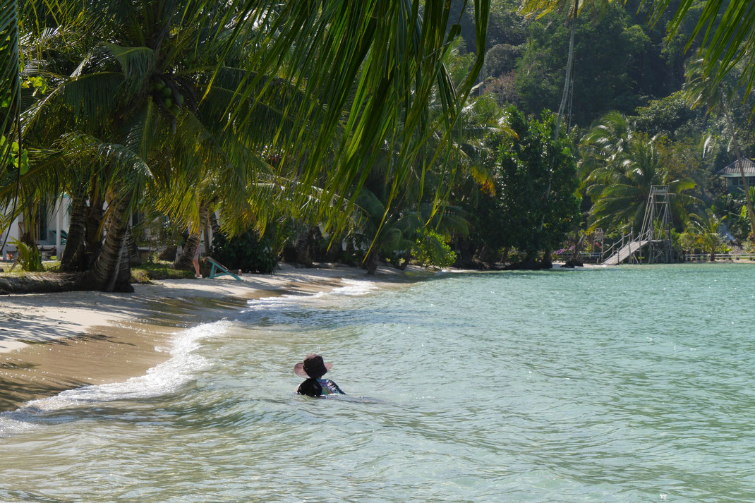 Blick in den Ao Bang Bao, Koh Kood, Thailand (Foto Jörg Schwarz)