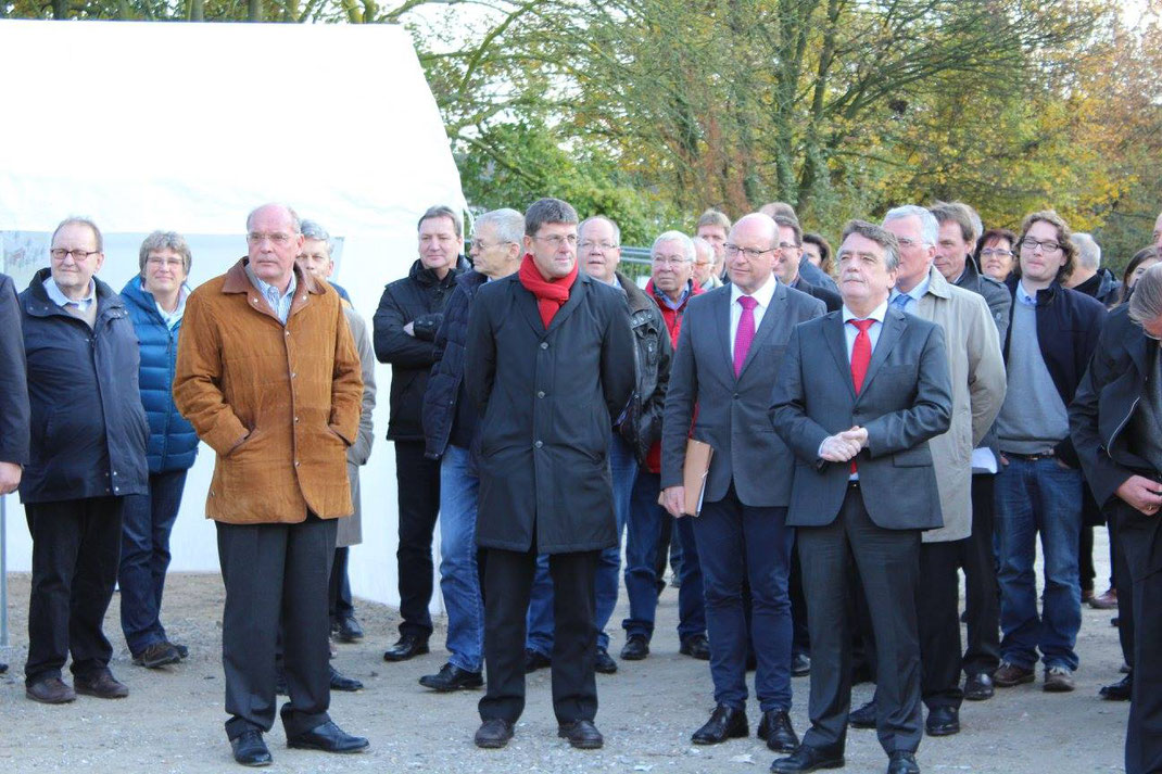 Das Land NRW hat sich immer wieder für Kinderhaus eingesetzt. Baumister Groschek war immer wieder vor Ort