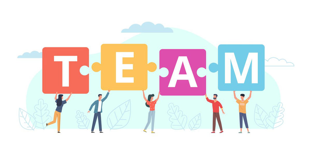 Illustration von Menschen, die große bunte Puzzleteile mit den Buchstaben T-E-A-M hochhalten – Sinnbild für Teamwork.