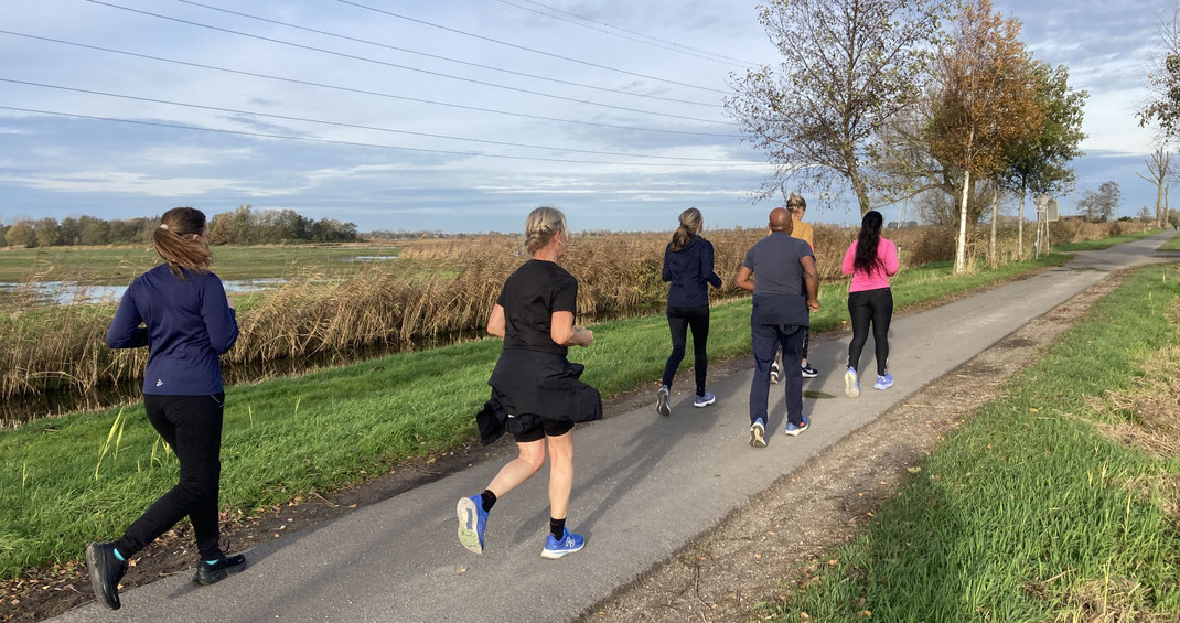 Hardlopen Wageningen. Beginnerscursus hardlopen. 10 weeks trainingsschema hardlopen. Techniektraining hardlopen. Hardlooptraining Wageningen. Beginnersschema hardlopen. Leer hardlopen Wageningen.