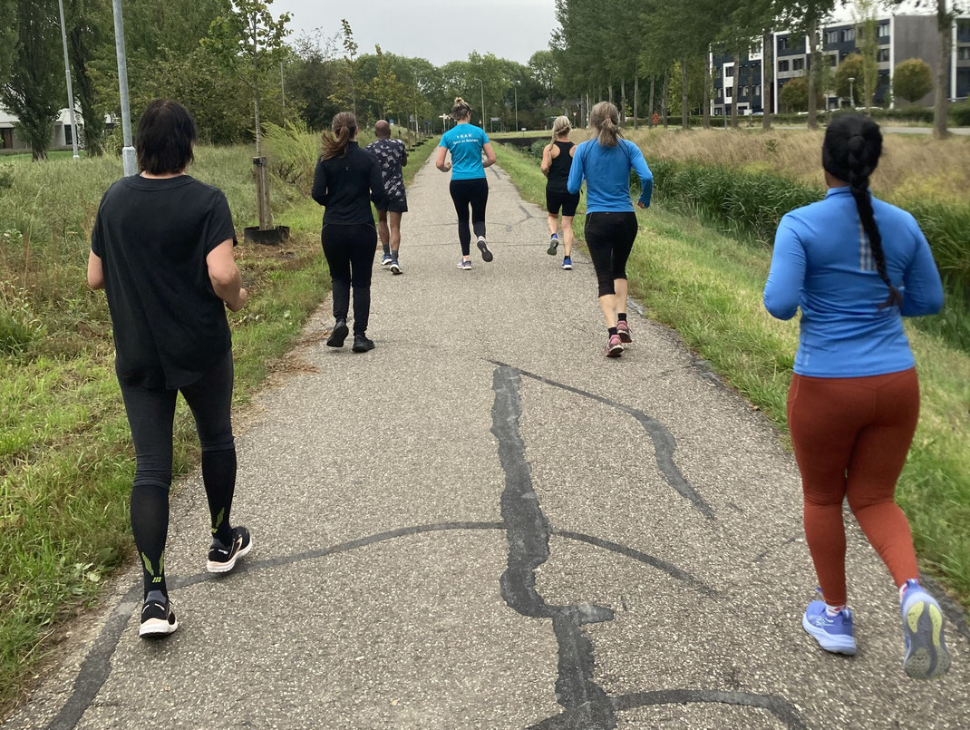 Loopgroep Wageningen. Intervaltraining Wageningen. Hardlooptraining Wageningen. Trainingsschema Wageningen. Hardloopcoach. Running class wageningen. Hardlopen Wageningen.