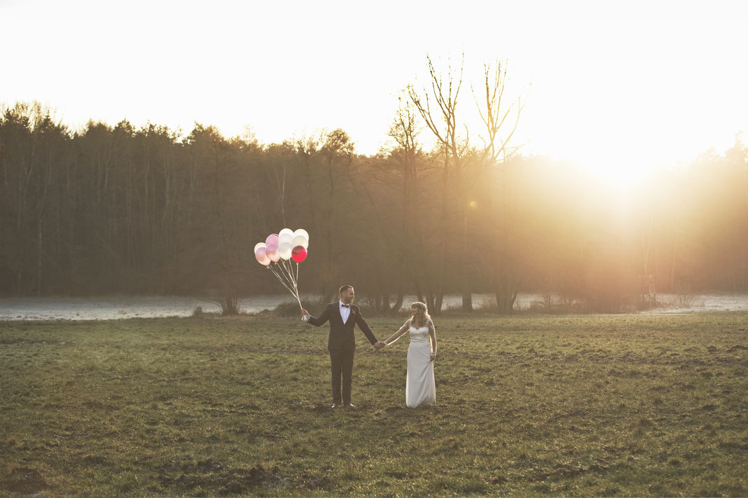 Hochzeitsfotograf Berlin Brandenburg Vintage Boho Wedding Schloss Heinrichshorst Winter Blumenkranz
