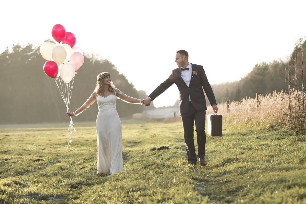 Hochzeitsfotograf Berlin Brandenburg Vintage Boho Wedding Schloss Heinrichshorst Winter Blumenkranz