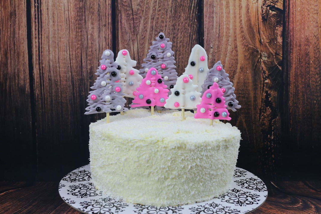 winter forest cake