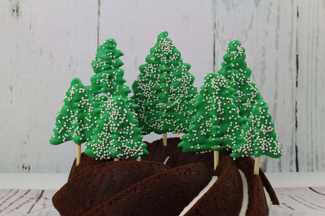 winter forest cake