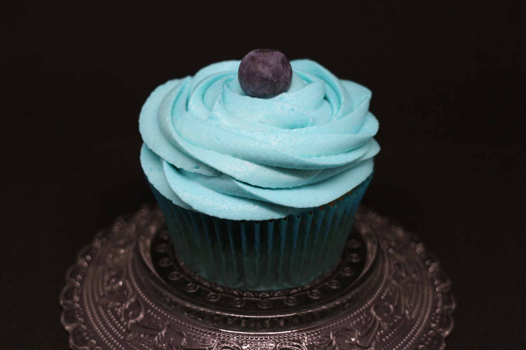 blueberry cupcake