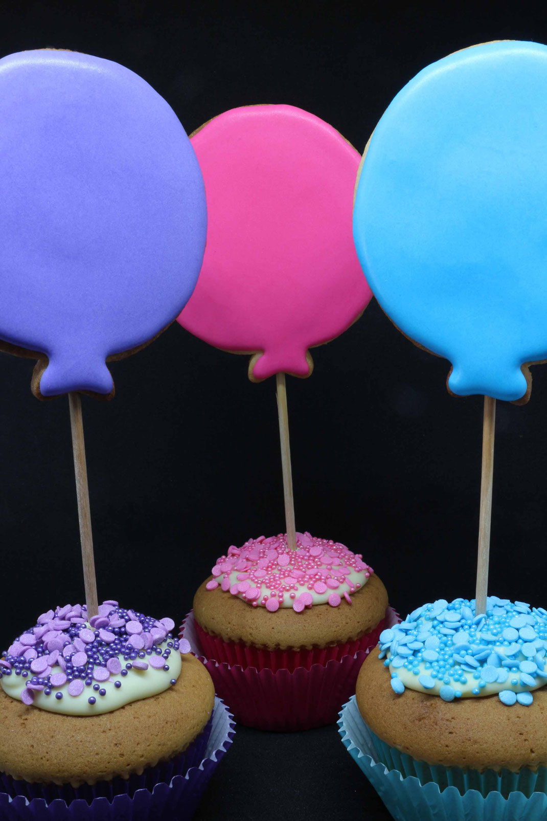 balloon cupcakes