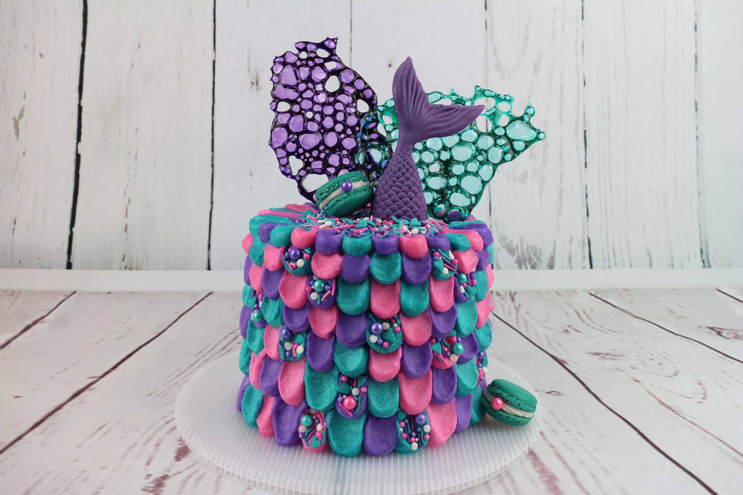 mermaid cake with sugar foam and macarons 