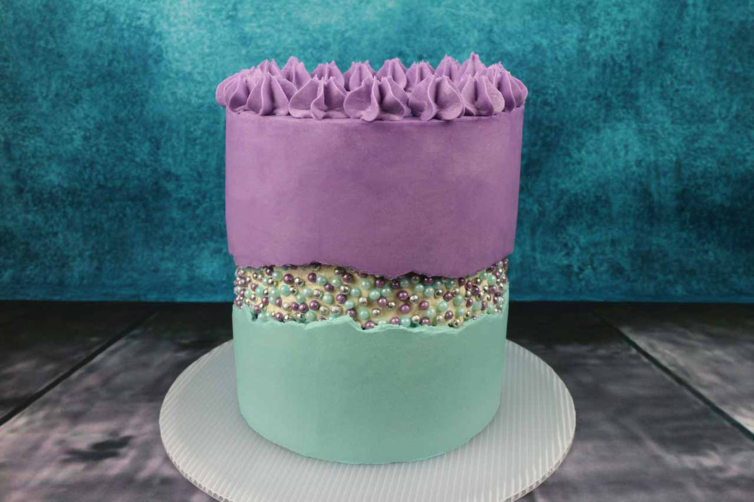 sprinkle fault line cake