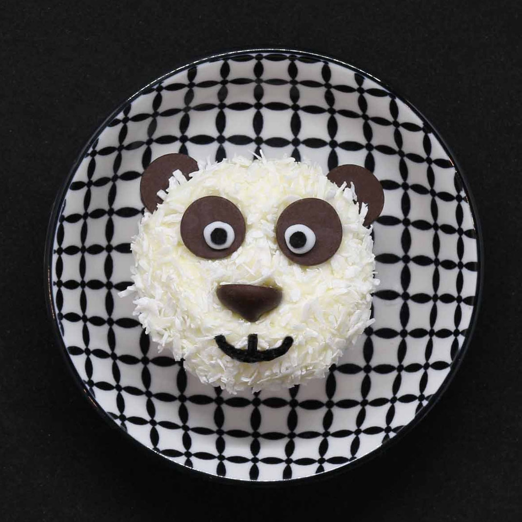 panda cupcake