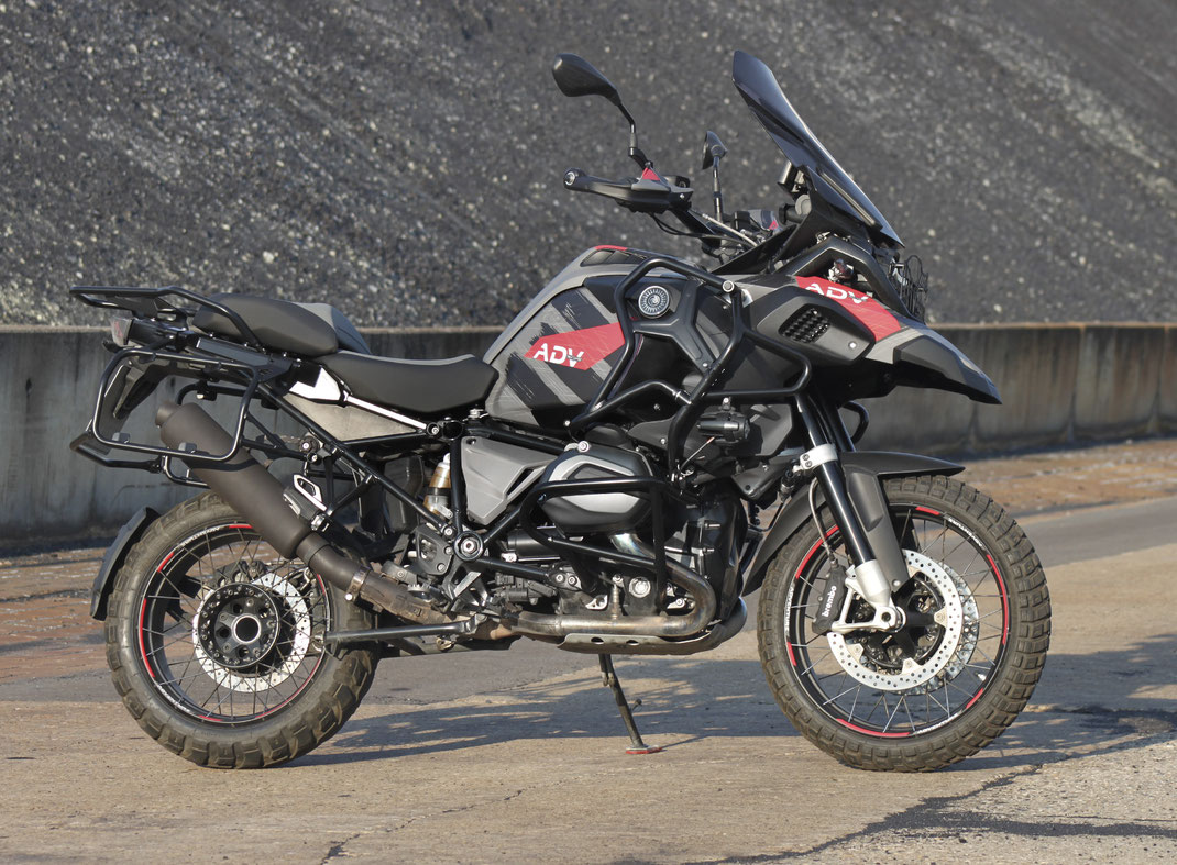 Kein Airbrush, kein Dekorsatz: individuelles Design gezeichnet und gedruckt auf Folie, Spezialist für Motorradfolierung insbesondere BMW GS GS1200 R1200GS R1300GS GS1300 R1250GS Adventure