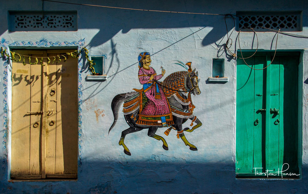 Erleben Sie mit dem Reiseleiter Thorsten Hansen die Höhepunkte von Rajasthan in Indien - Udaipur - Ranakpur Jaintempel - Festung in Chitaurgarh - Jodhpur - Jaisalmer