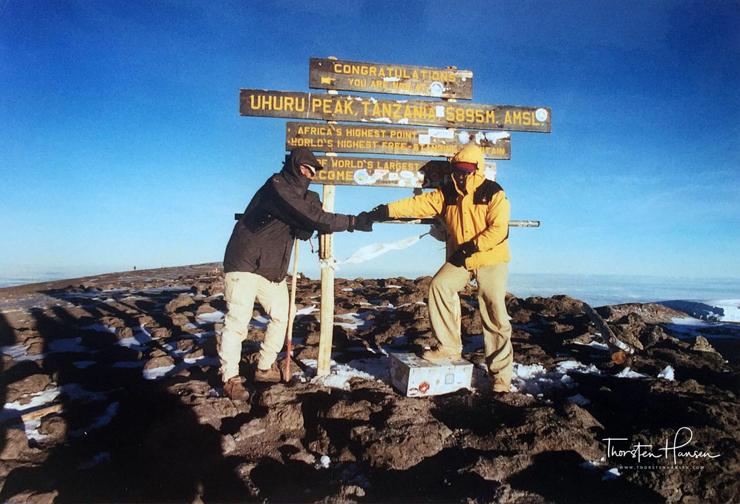 Erleben Sie mit dem Reiseleiter Thorsten Hansen, die Besteigung de Kilimanjaro in Tanzania. Auf dem höchsten Gipfel Afrikas