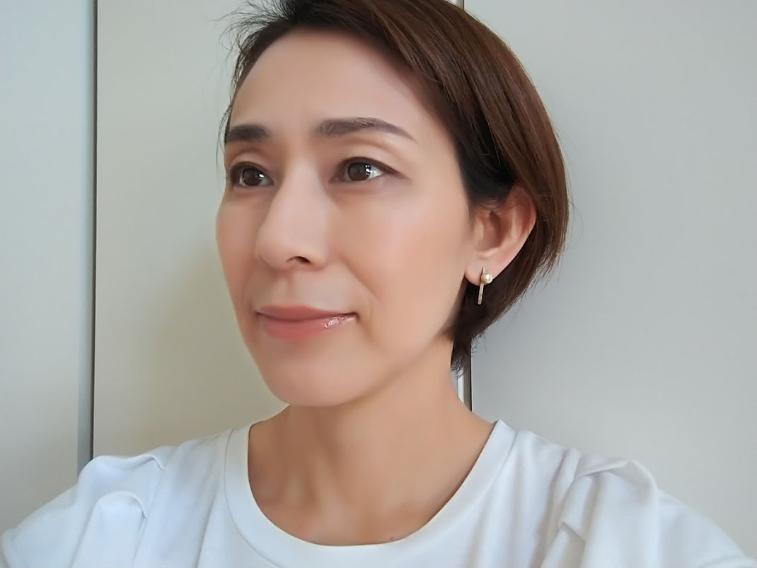 ツヤ系ベージュリップ