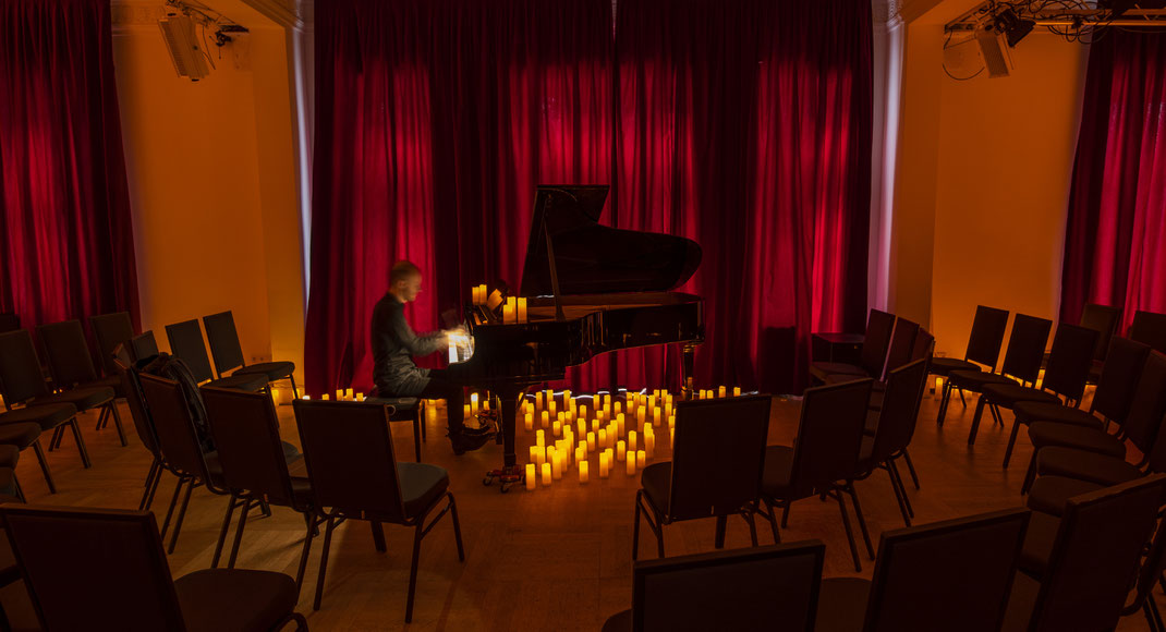 Candlelight Konzerte in der Villa Theater im Zimmer