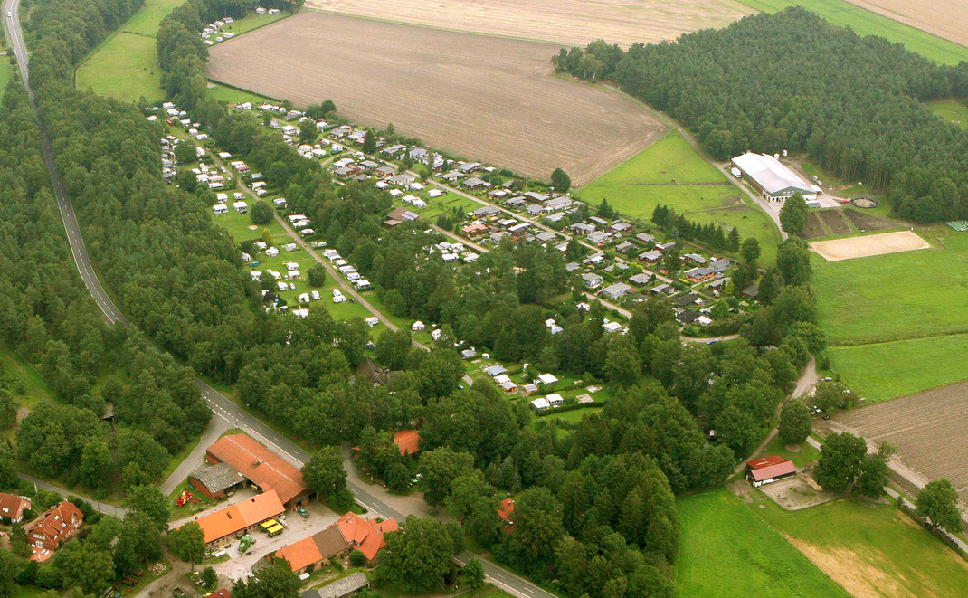 Oertzewinkel Camping - Großzügige Stellplätze, grün und gepflegt, Komfortplätze sogar bis 160 qm