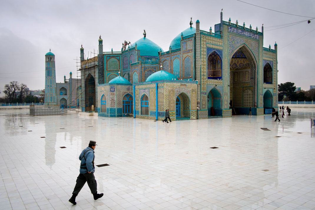 the blue mosque mazar sharif