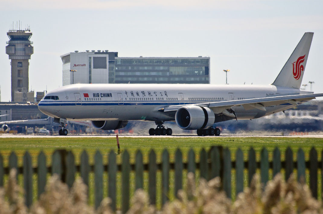 Air China 777 Montreal