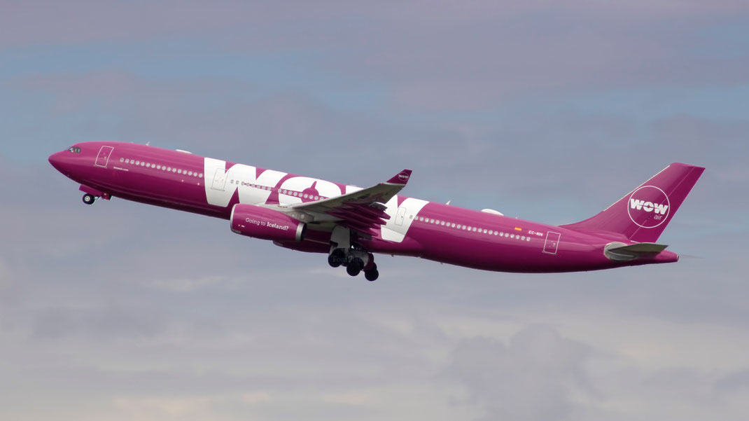 wow air airbus a330