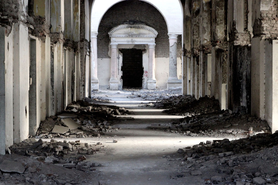 corridor inside the darul aman palace