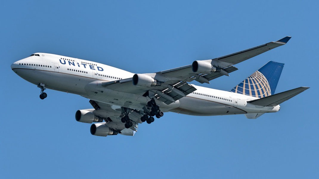 United Airlines 747