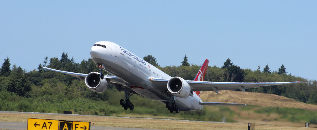 Turkish Airlines Boeing 777-300ER