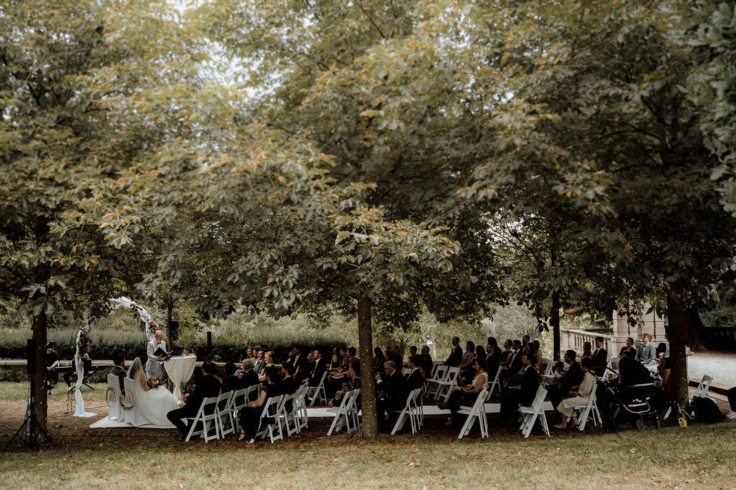 Hochzeitsfotograf-Marburg-Hochzeitslocation-Schloss-Rauischholzhausen-Hochzeitsfotografin-Sylvi-Schaffrath