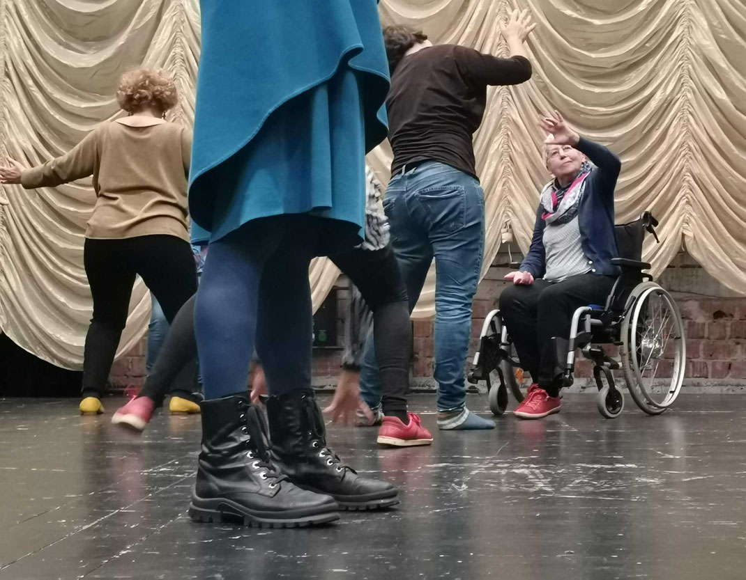 Community Dance in den Münchner Kammerspielen