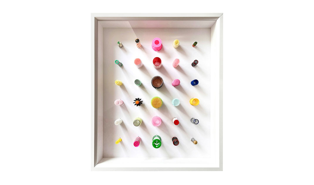 KLEINES MUSEUM 1, 2024, 63,5 x 53,5 x 9 cm