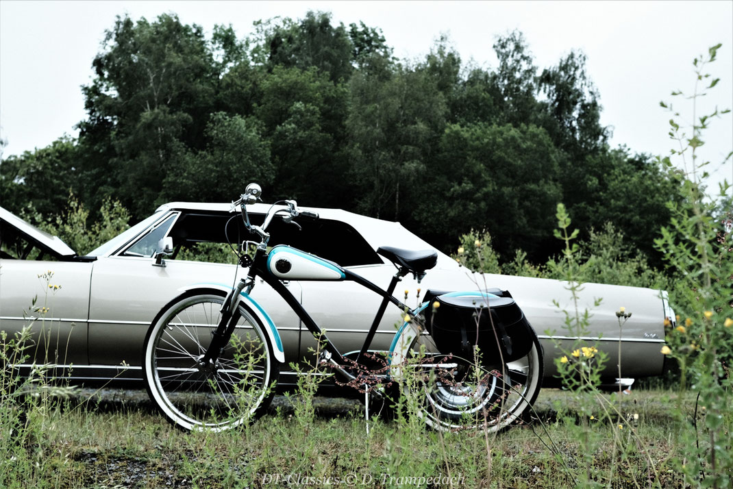 Alltag im Oldtimer - Oldtimer im Alltag.