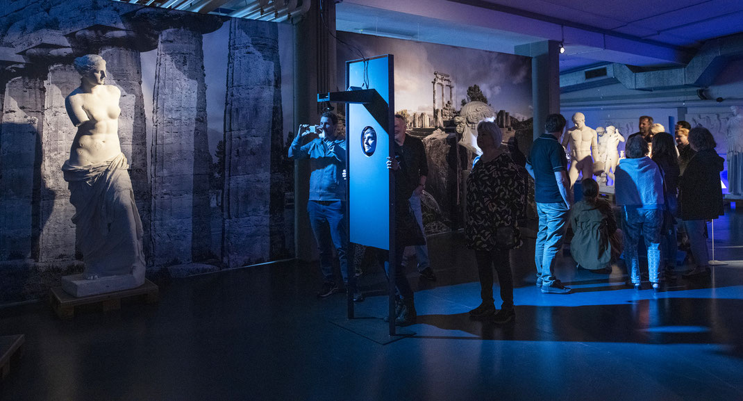 Antikensammlung-Bern-Facing-History-University-Art-Culture-History-Digital-Emotion-Tracking-Voice-Recognition-Interactive-Videoart-Videomapping
