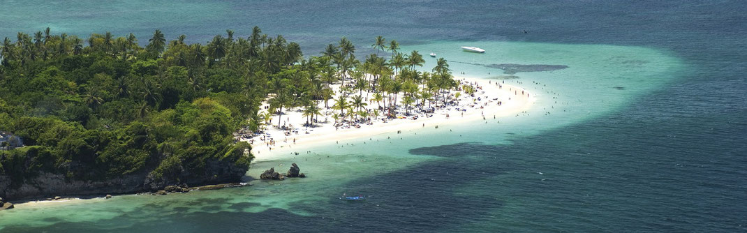 MSC Karibik Kreuzfahrten 2022-2023, wir empfehlen Suite im MSC Yacht Club Wellness zu Zweit zu buchen - Karibik Reisen Insel Cayo Levantado in der Dominikanischen Republik @ Foto MSC Cruises