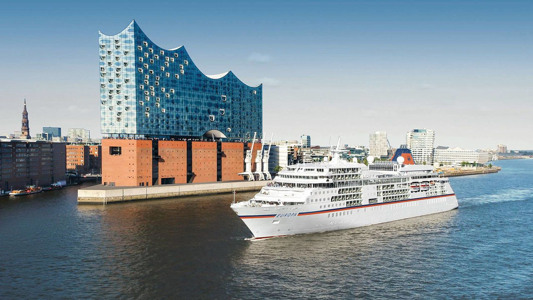 Hapag-Lloyd Kreuzfahrten und Weltreisen ab Hamburg im Vertragsreisebüro Reiselotsen Hamburg-Hafencity buchen