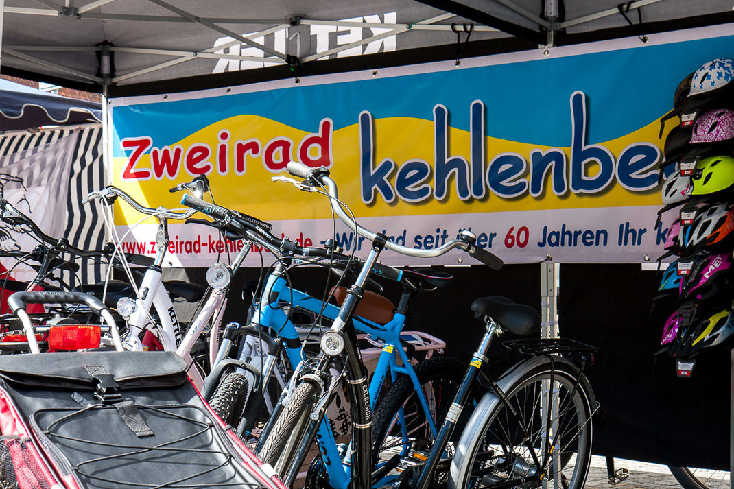 Foto: Andreas Hartwig, Autofrühling Delmenhorst 2016 - Stand Zweirad Kehlenbeck