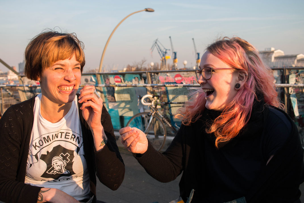 portrait,hamburg,hafen,harbour,harbor,park fiction,spring,springtime,frühling,feierabend