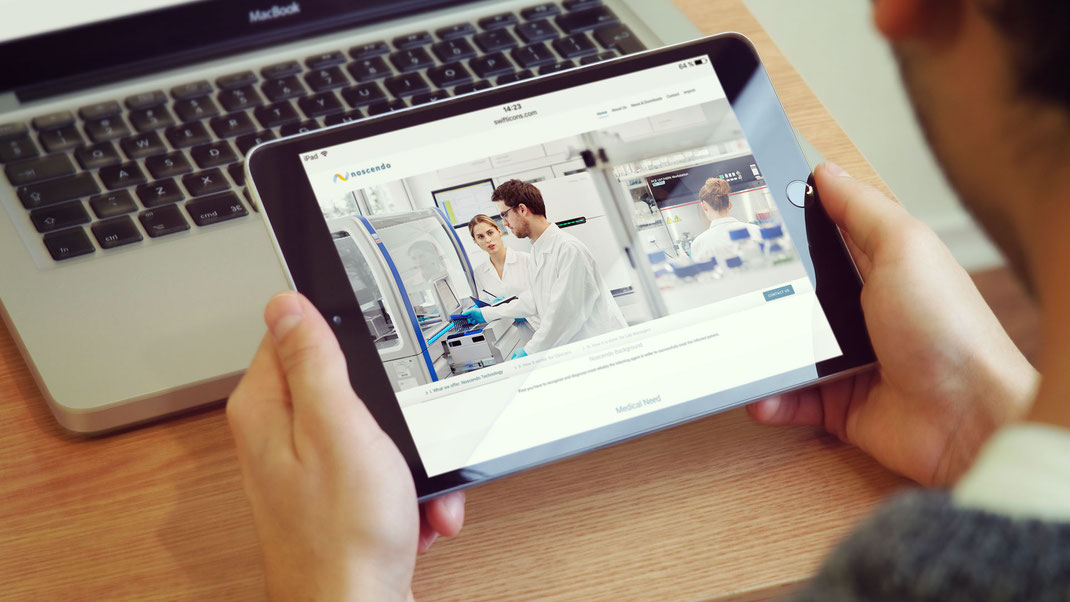 Digitale Darstellung der Noscendo-Website auf einem Tablet.