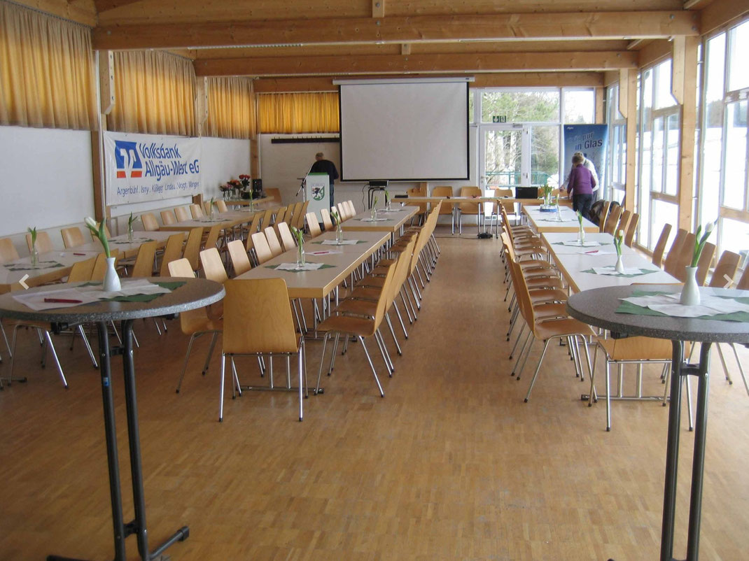 Theorie ab 2027 im modernen und großen Nebenanbau Krumbach Stadion Kißlegg