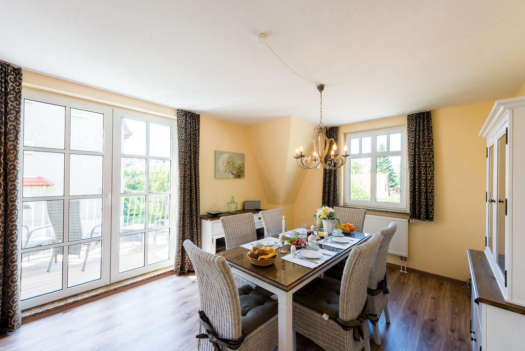 Bellevue Ferienwohnung Quedlinburg - Wohnung Erdgeschoss mit Blick auf Balkon