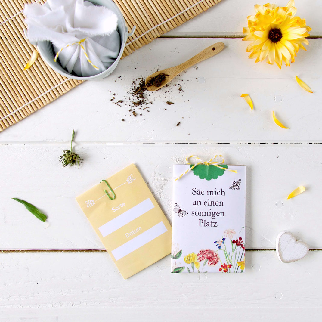 Blumensamen-Tüten aus buntem Papier selber machen