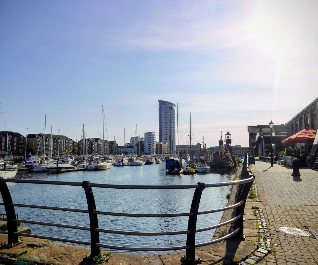 Die Marina als Symbol der neuen Zeit. In den letzten zweihundert Jahren hat sich Swansea mehrmals neu erfinden müssen. / alle Fotos: Marco Vanek
