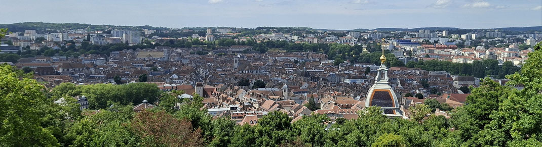 Blick vom Turm des Museums der Zeit auf die Stadtlandschaft / Foto: Marco Vanek