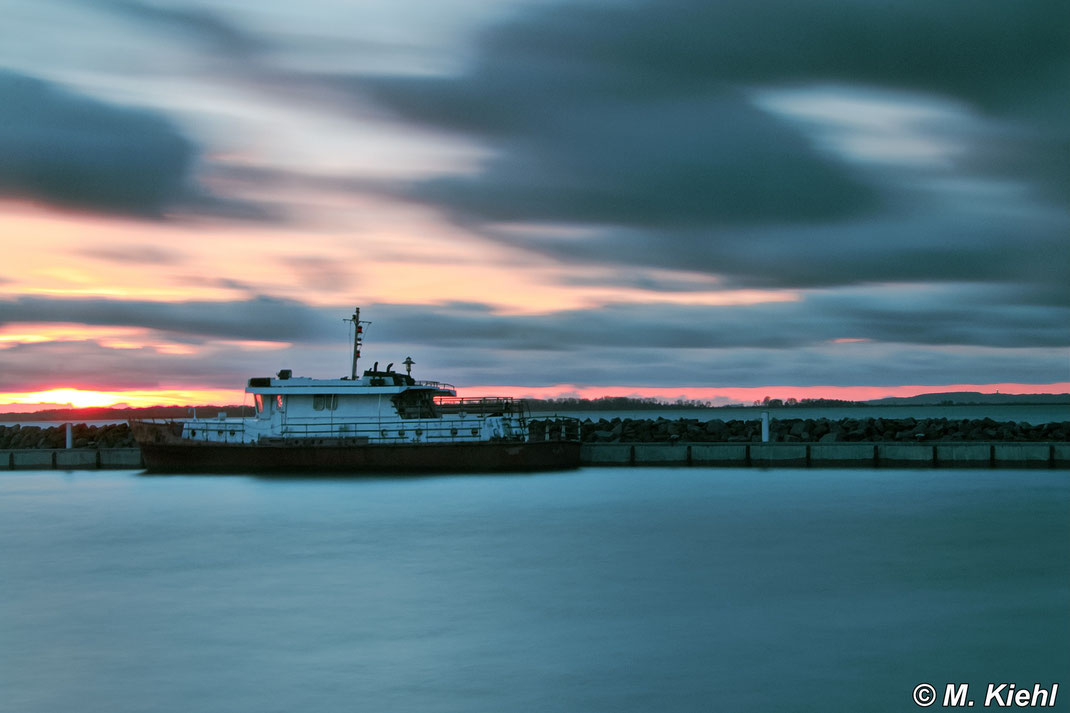 Sonnenuntergang Hafen Wiek mit ND Filter