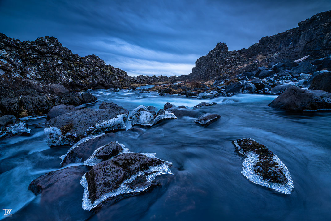 Der Oxararfoss, an diesem kühlen Tag mal ganz ohne Einbindung des Wasserfalls….