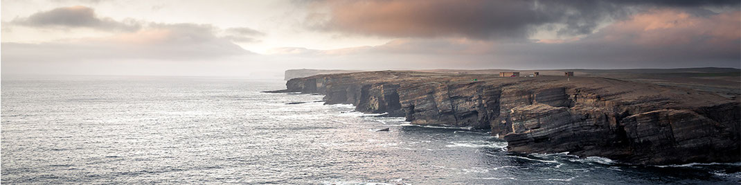 Yesnaby Orkney; Radreise Schottland; Steilküste