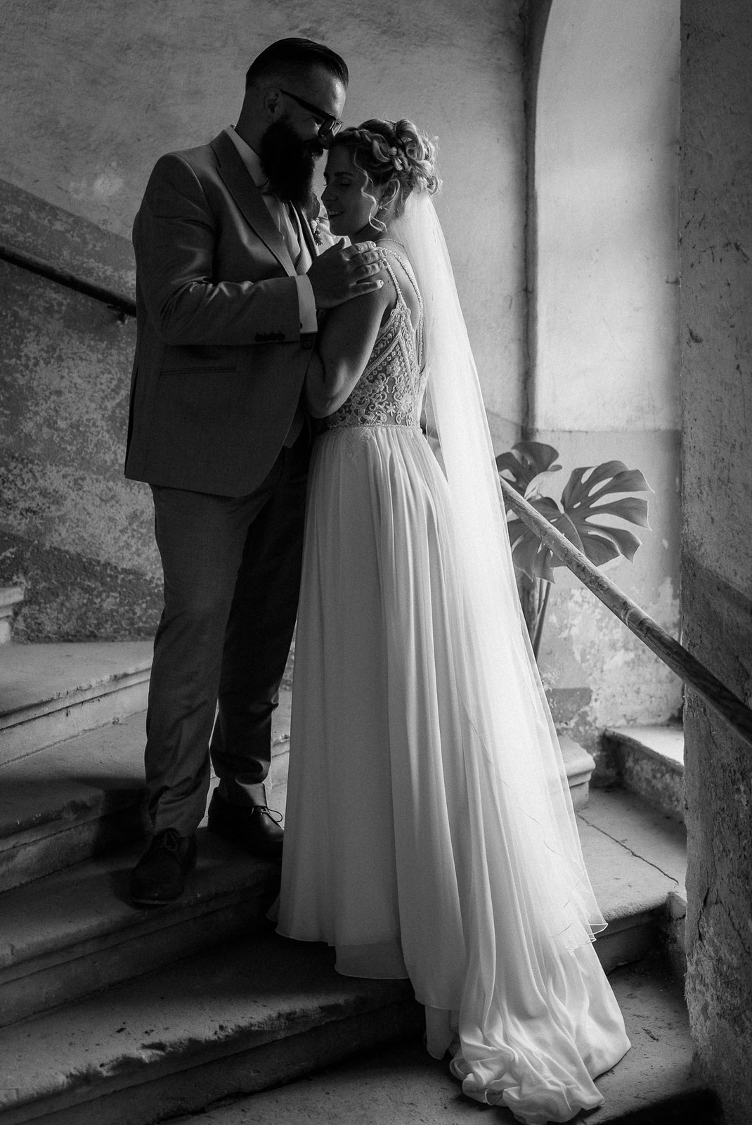 Hochzeitsfotografie in der Galerie Oben mit Fokus auf das besondere Licht und die künstlerische Atmosphäre.