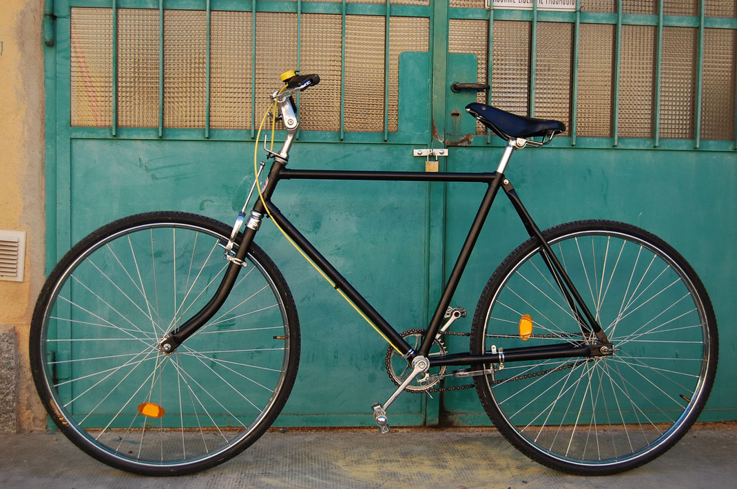MAD MAX MOD. BLACK TIPO RALEIGH CON FRENI A BACCHETTA "CABLATI" E RUOTE DEL 28X1 1/2