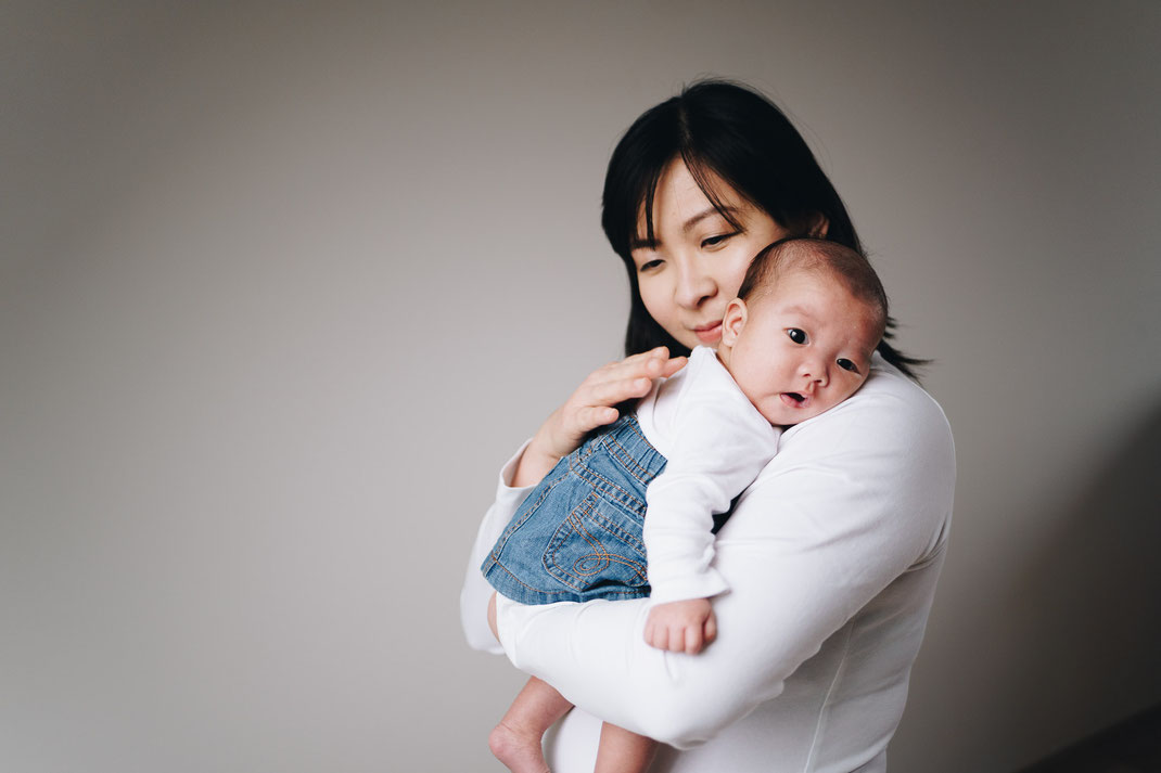 Mama newborn photoshoot den Haag