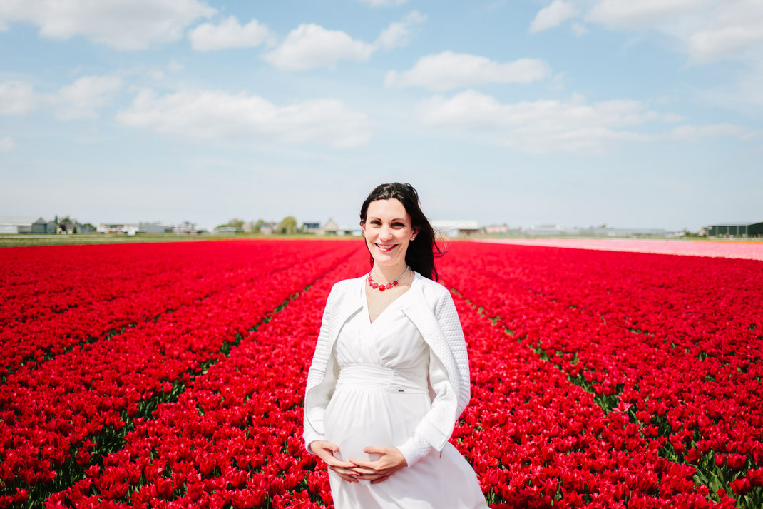 Maternity photo shoot Lisse tulip fields