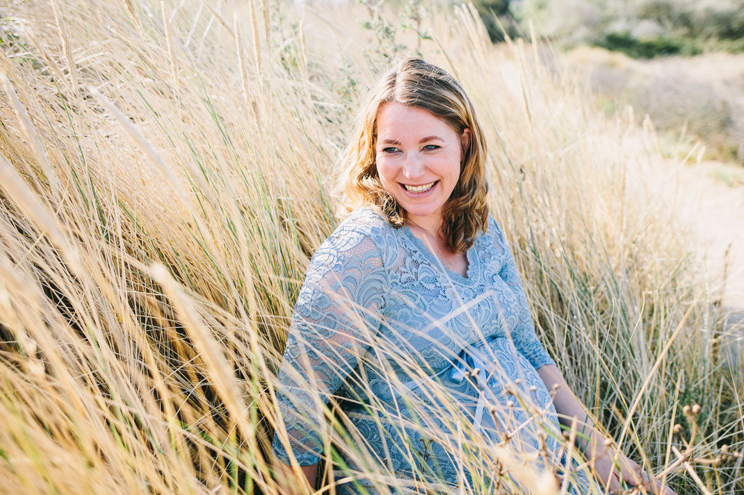 Scheveningen maternity shoot