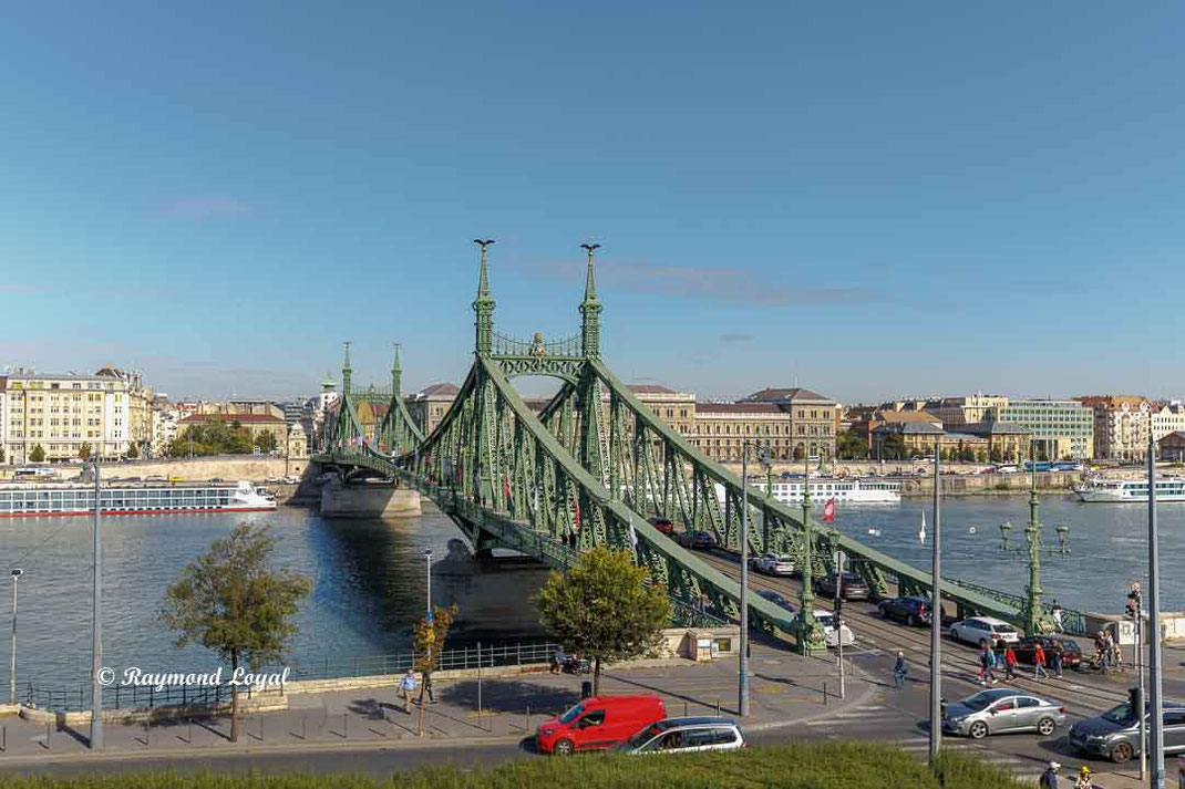 budapest liberty bridge
